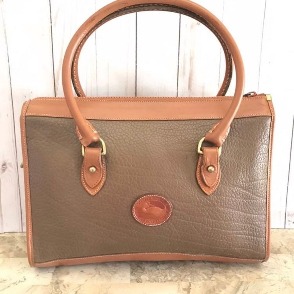 Large Dooney & Bourke large AWL